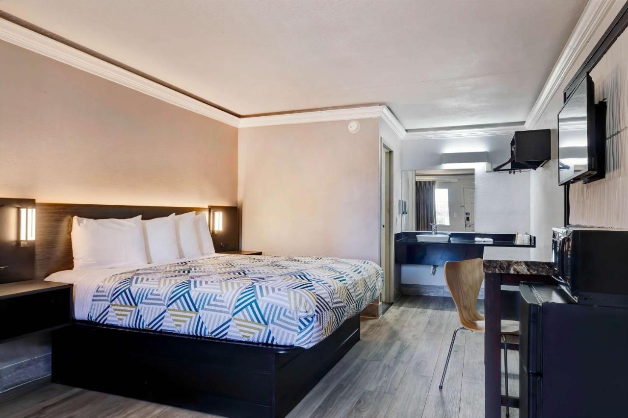 Motel 6 North Little Rock, Ar-Jfk Blvd Eksteriør billede